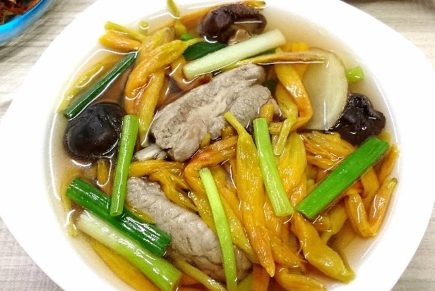 金針花蛋花湯 食譜