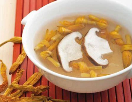 金針香菇湯食譜