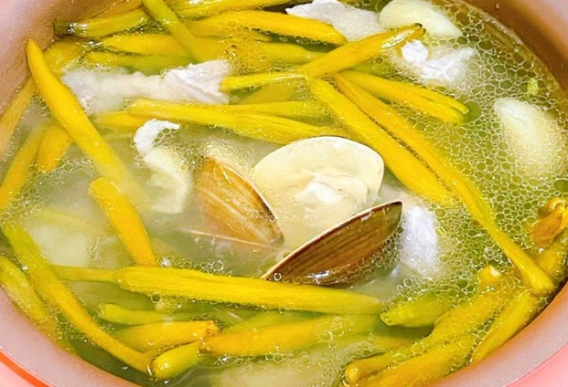 金針花蛋花湯 食譜