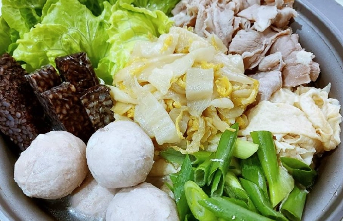 酸菜白肉鍋做法完整指南：從選材到湯底秘訣一次掌握