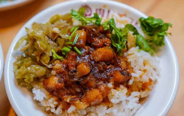 台灣雞滷飯餐廳