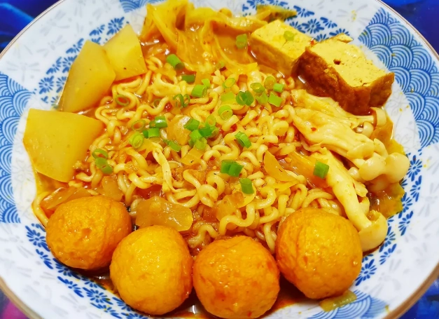 素食豆腐麵料理 素食豆腐麵料理