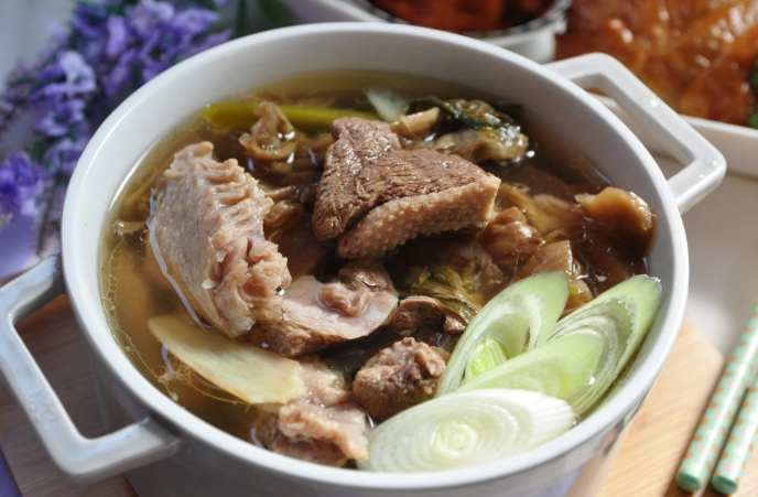 在家炖出完美鸭肉湯：不腥不柴的秘訣與食譜