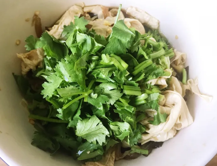 涼拌豆皮 涼拌豆皮