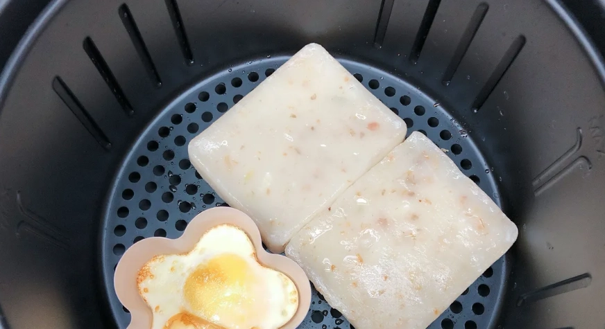 蘿蔔糕加蛋 蘿蔔糕加蛋