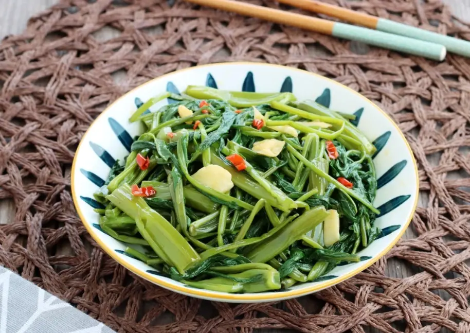 空心菜怎麼炒才不會黑