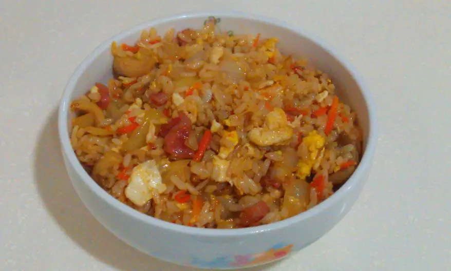 洋蔥香腸炒飯 餐廳