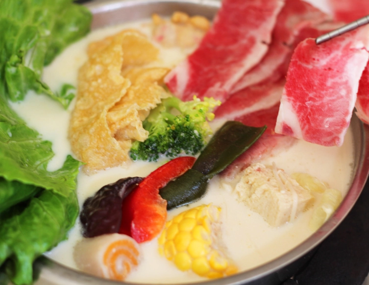 牛奶火鍋湯底