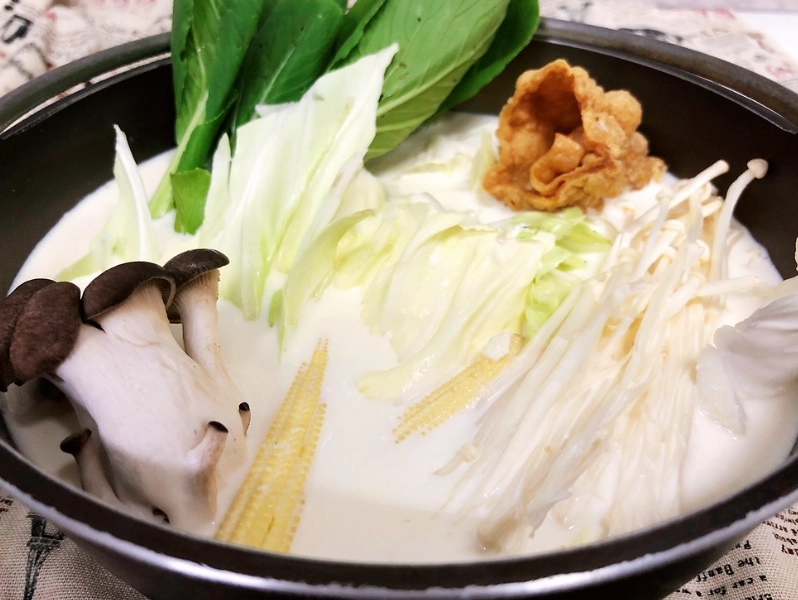 牛奶火鍋湯底