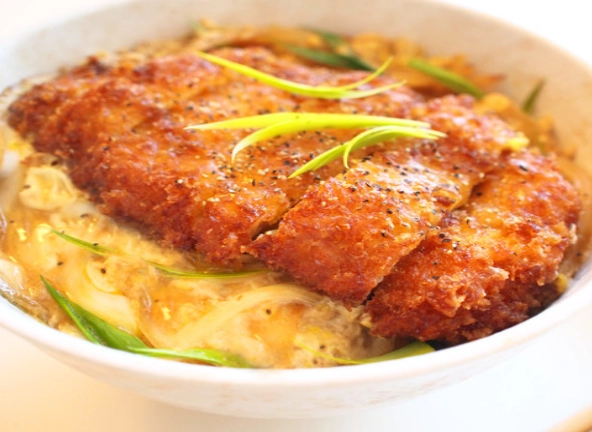 日式豬排丼飯