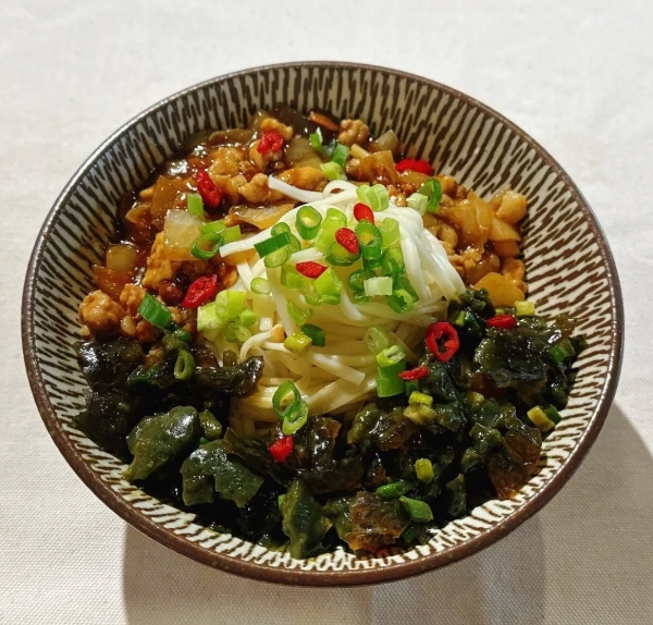 皮蛋肉醬料理