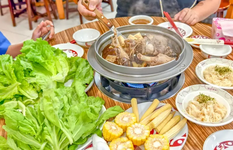 薑母鴨火鍋配料