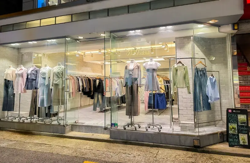 府中商圈買衣服