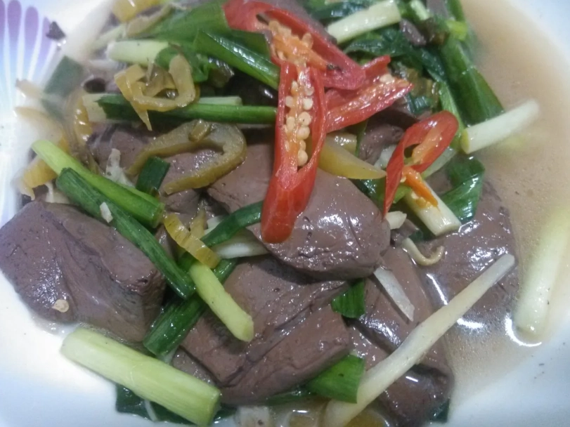 酸菜鴨血湯做法