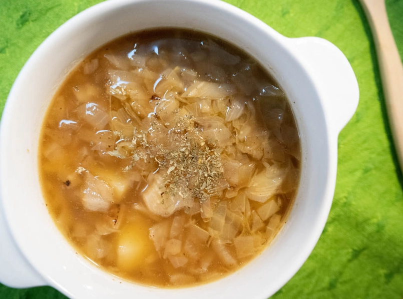 高麗菜雞湯 高麗菜雞湯