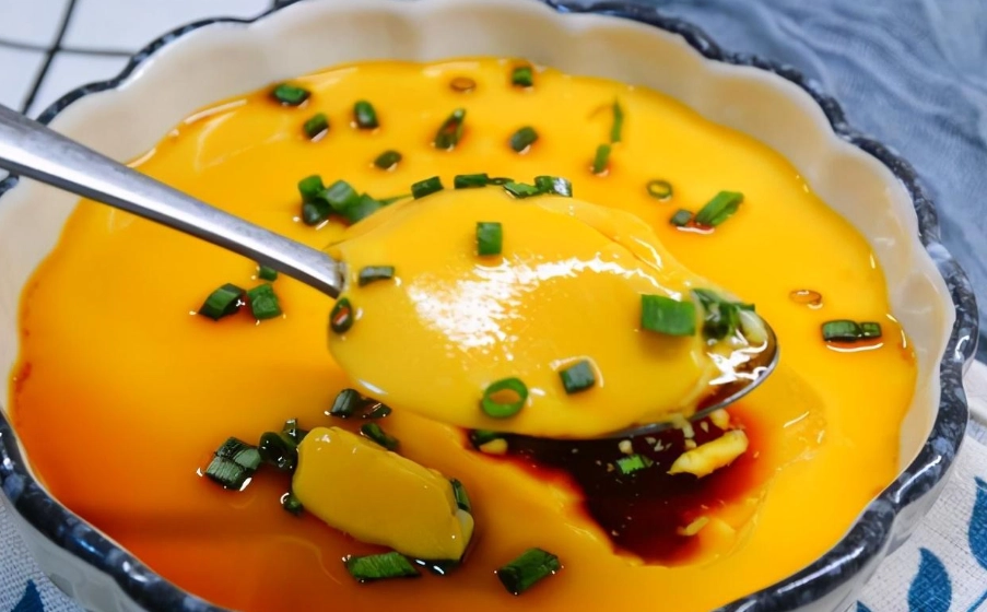 滑嫩蒸蛋