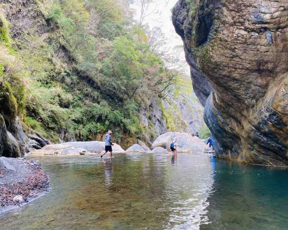 四稜溫泉季節 四稜溫泉季節