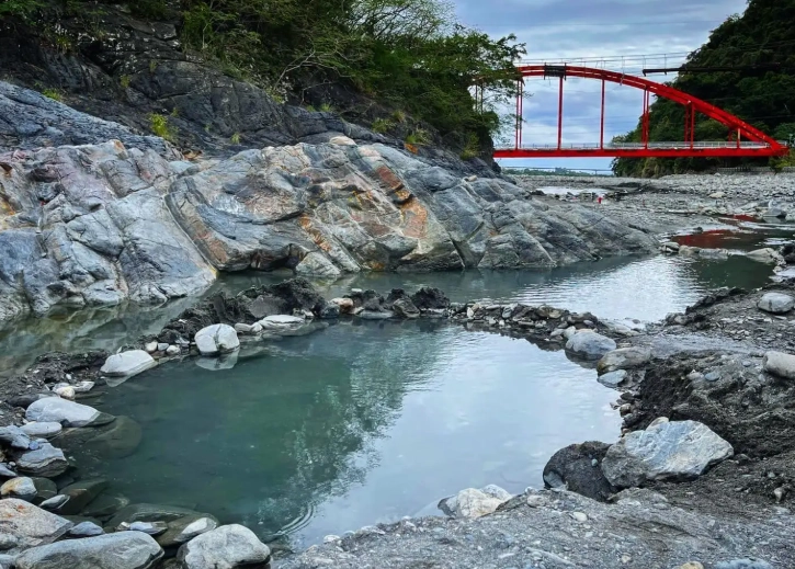 哈尤溪溫泉攻略