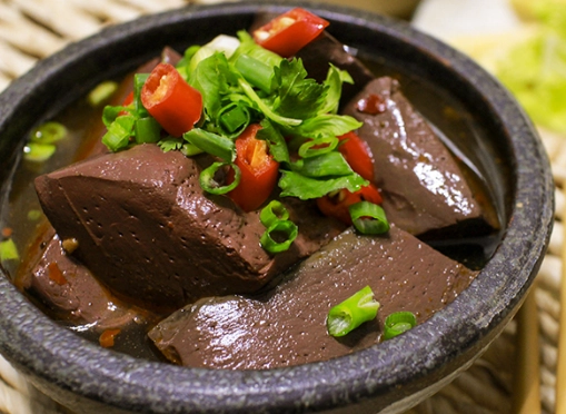 麻辣鴨血酸菜營養