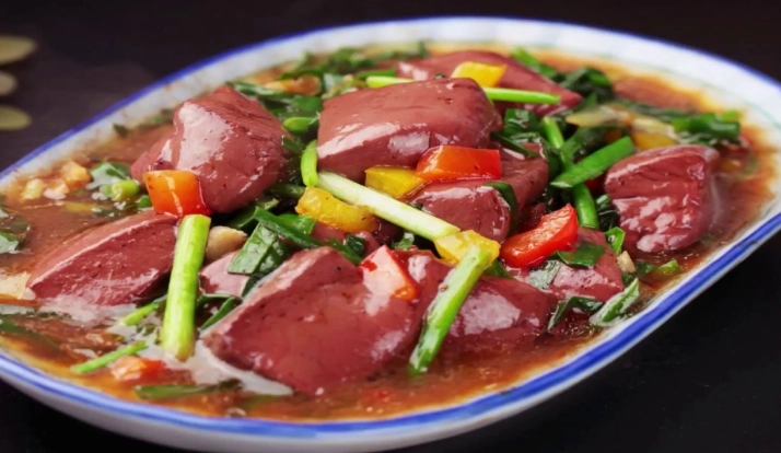 韭菜炒豬血做法