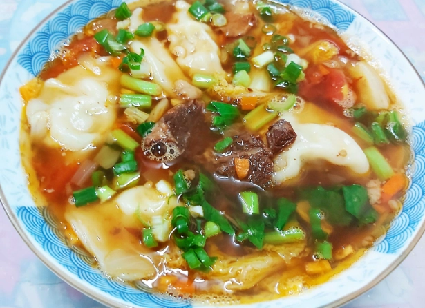 牛肉湯餃