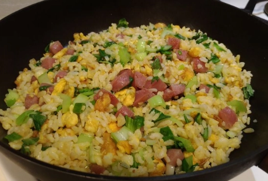 香腸炒飯技巧