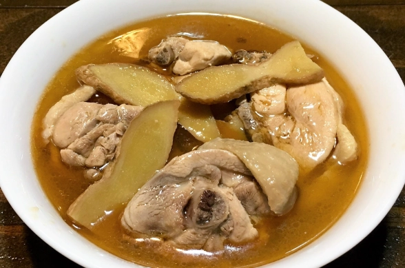 麻油雞湯食譜