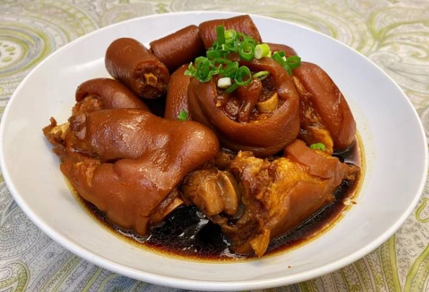 滷豬腳食譜