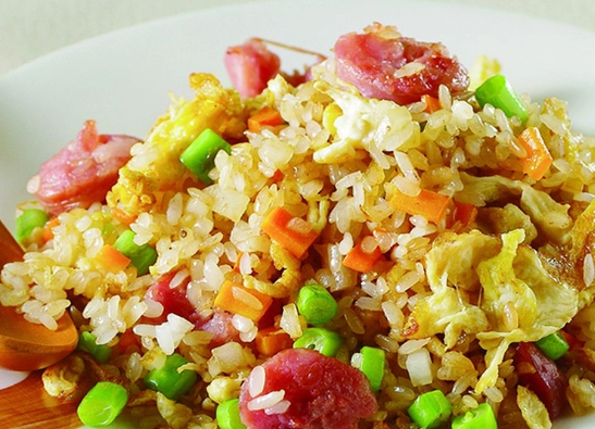 香腸炒飯做法