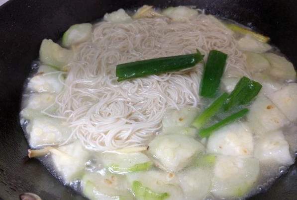絲瓜麵食譜