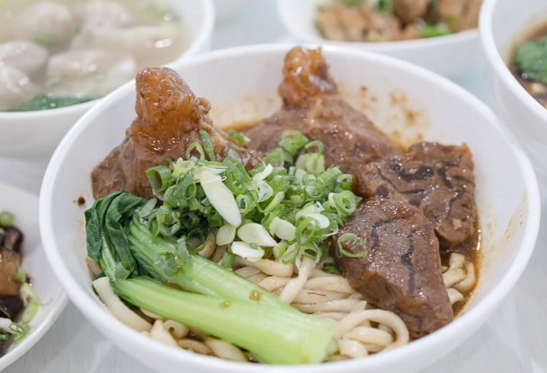 牛肉乾拌麵推薦