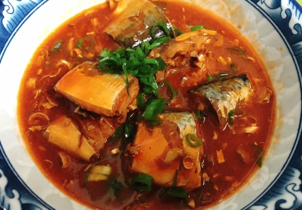 茄汁鯖魚罐頭料理